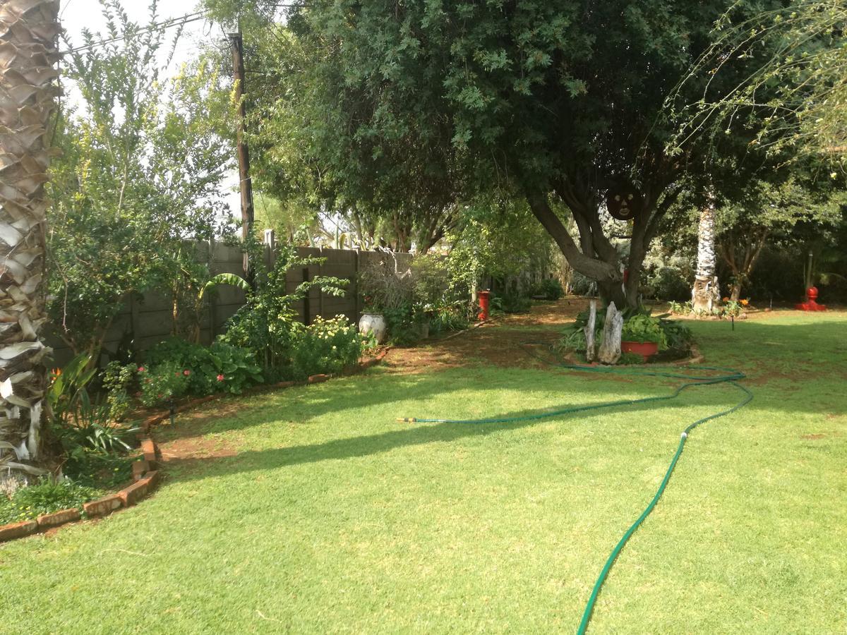 Mom'S Place Upington Exterior foto